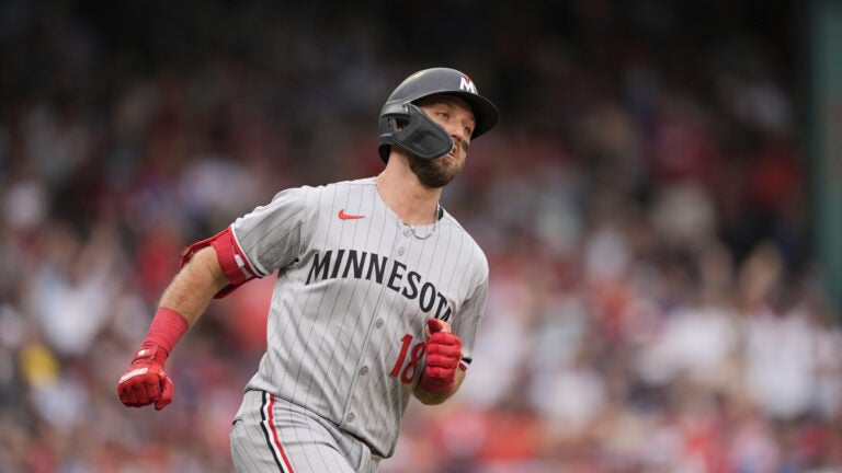 Kody Clemens Base de casa para gemelos