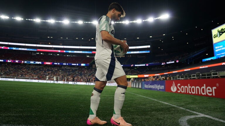 Carles Gil Revolution