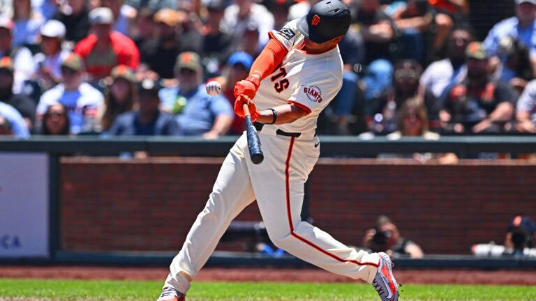 Devers homers in opposition to his former staff to key 3-2 win for the Giants in opposition to the Pink Sox Devers homers in opposition to his former staff to key 3-2 win for the Giants in opposition to the Pink Sox
