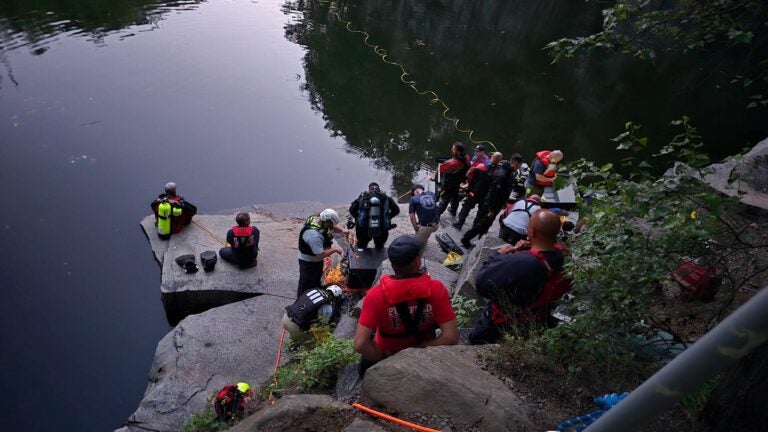 Crews recover body after man drowns at Becket Quarry Crews recover body after man drowns at Becket Quarry
