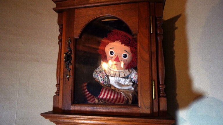 Paranormal investigator and handler of Annabelle doll dies suddenly while on tour