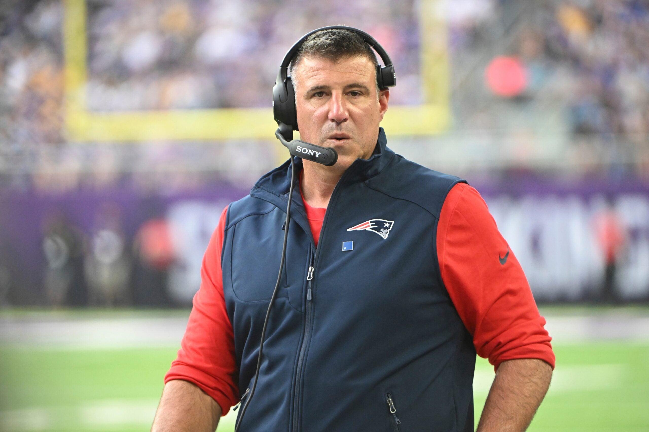 Mike Vrabel responds to Kyle Dugger trade block report