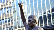 What led the Patriots to pick raised fist pose for Tom Brady's statue