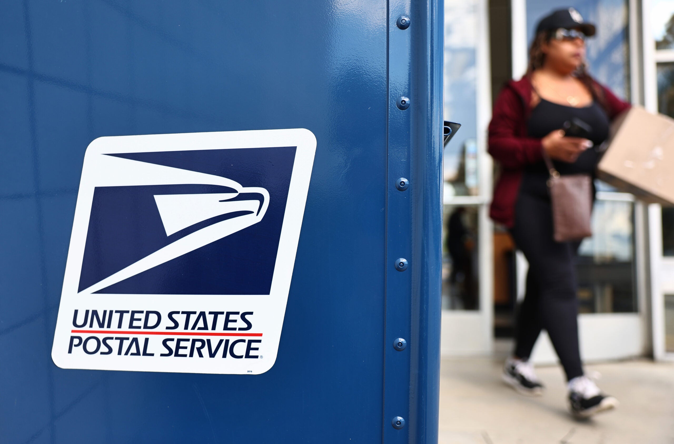 Dorchester postal worker taken to hospital after package leaks