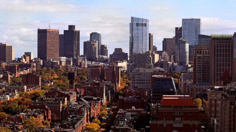 Report finds income inequality worsening in Boston