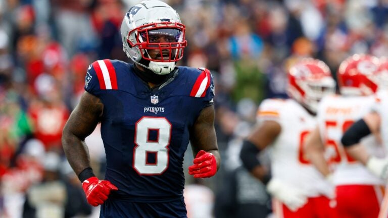 Steelers pick up former Patriots LB Ja'Whaun Bentley ahead of trip to Foxborough