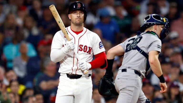 Alex Bregman reportedly seeking 6-year deal in ‘more robust’ free-agent market than last offseason