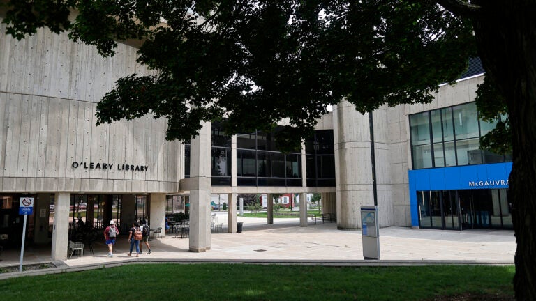 UMass Lowell under shelter in place after person with gun reported on campus