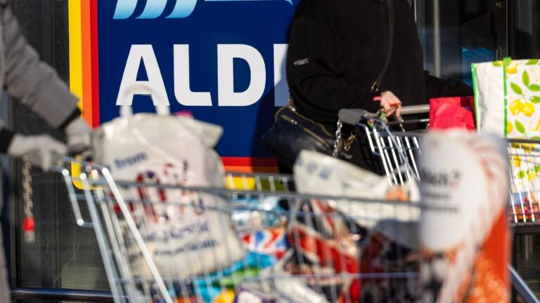 USA Today just named the 10 best supermarket chains - and none of them are Market Basket