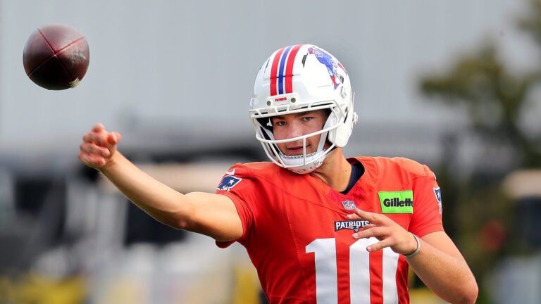 Drake Maye credits Aaron Rodgers for developing key aspect of his QB game