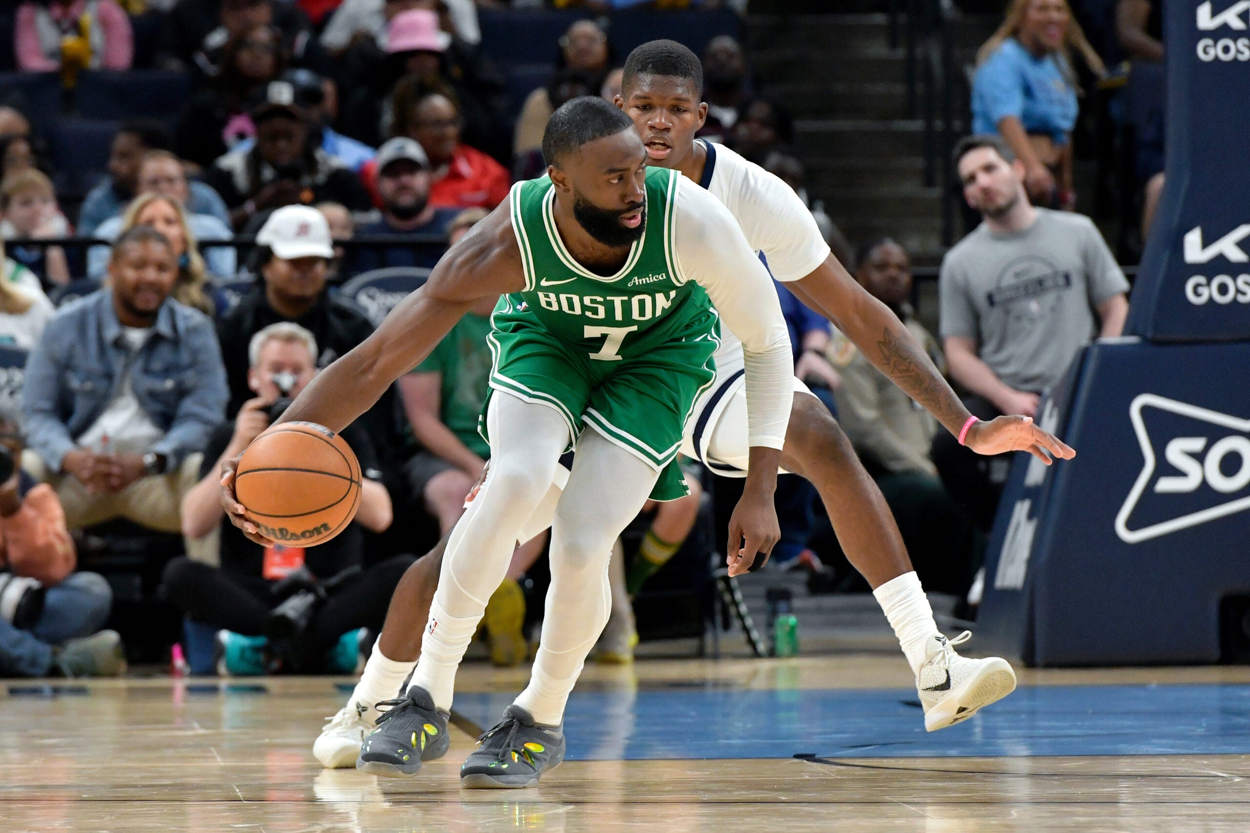 Jaylen Brown, Celtics blow out Grizzlies in preseason opener