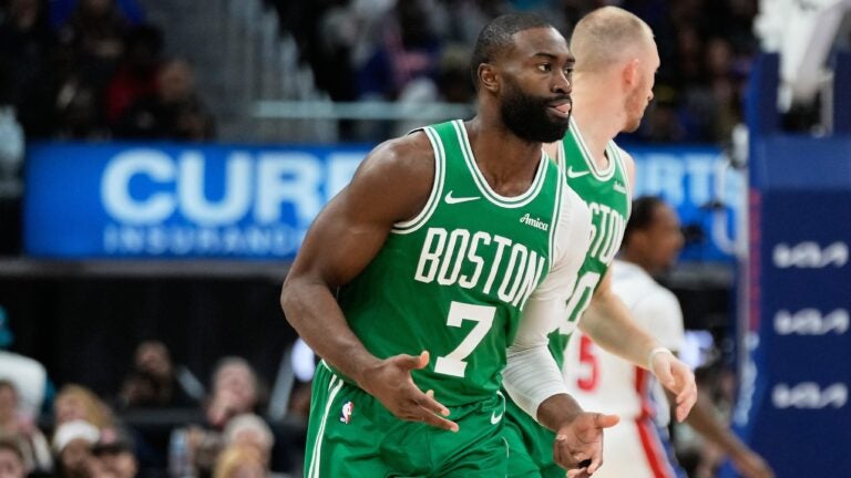 জেলেন ব্রাউন বলেছেন নতুন চেহারার সেলটিক্স নিয়ে ভক্তদের ধৈর্য ধরতে হবে জেলেন ব্রাউন বলেছেন নতুন চেহারার সেলটিক্স নিয়ে ভক্তদের ধৈর্য ধরতে হবে