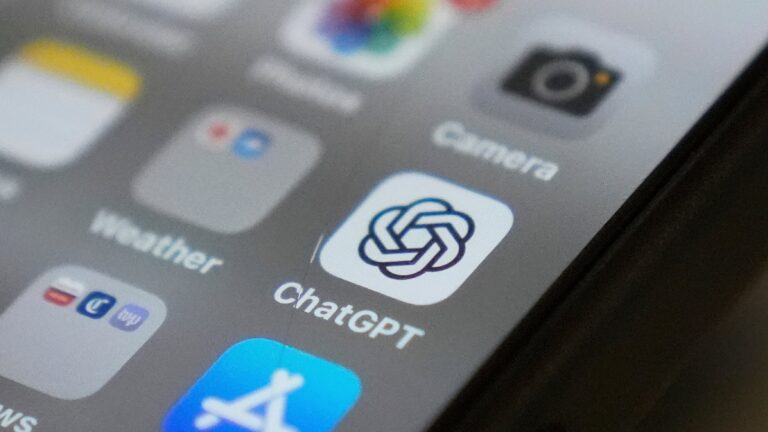 ChatGPT led to a man’s near-fatal health crisis, lawsuit claims