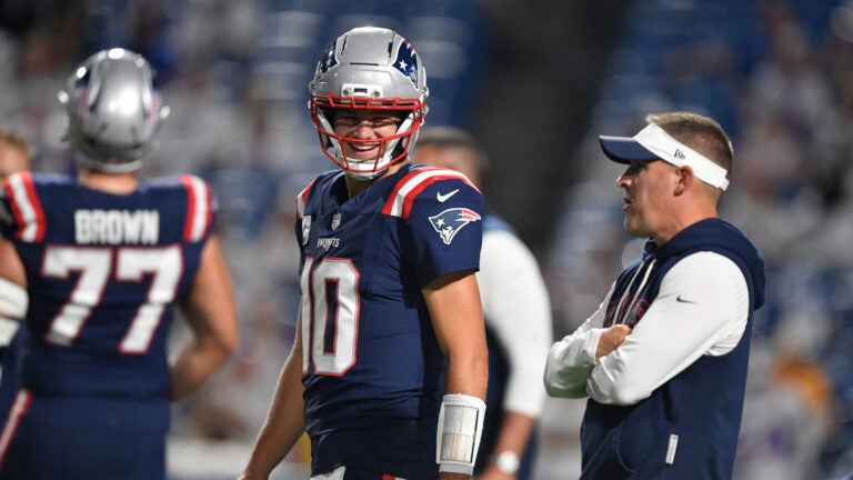 New England Patriots quarterback Drake Maye (10) warms up for an NFL football game against the Buffalo Bills, Sunday, Sept. 5, 2025, in Orchard Park, N.Y.