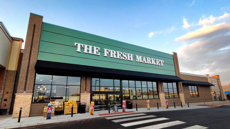 New MetroWest grocery store closing after less than a year