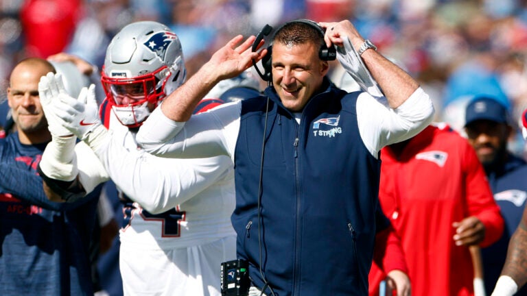 New England Patriots head coach Mike Vrabel reacts after a touchdown during the third quarter at Nissan Stadium on Oct. 19, 2025.