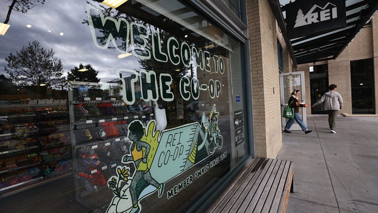 REI to close its only Boston store