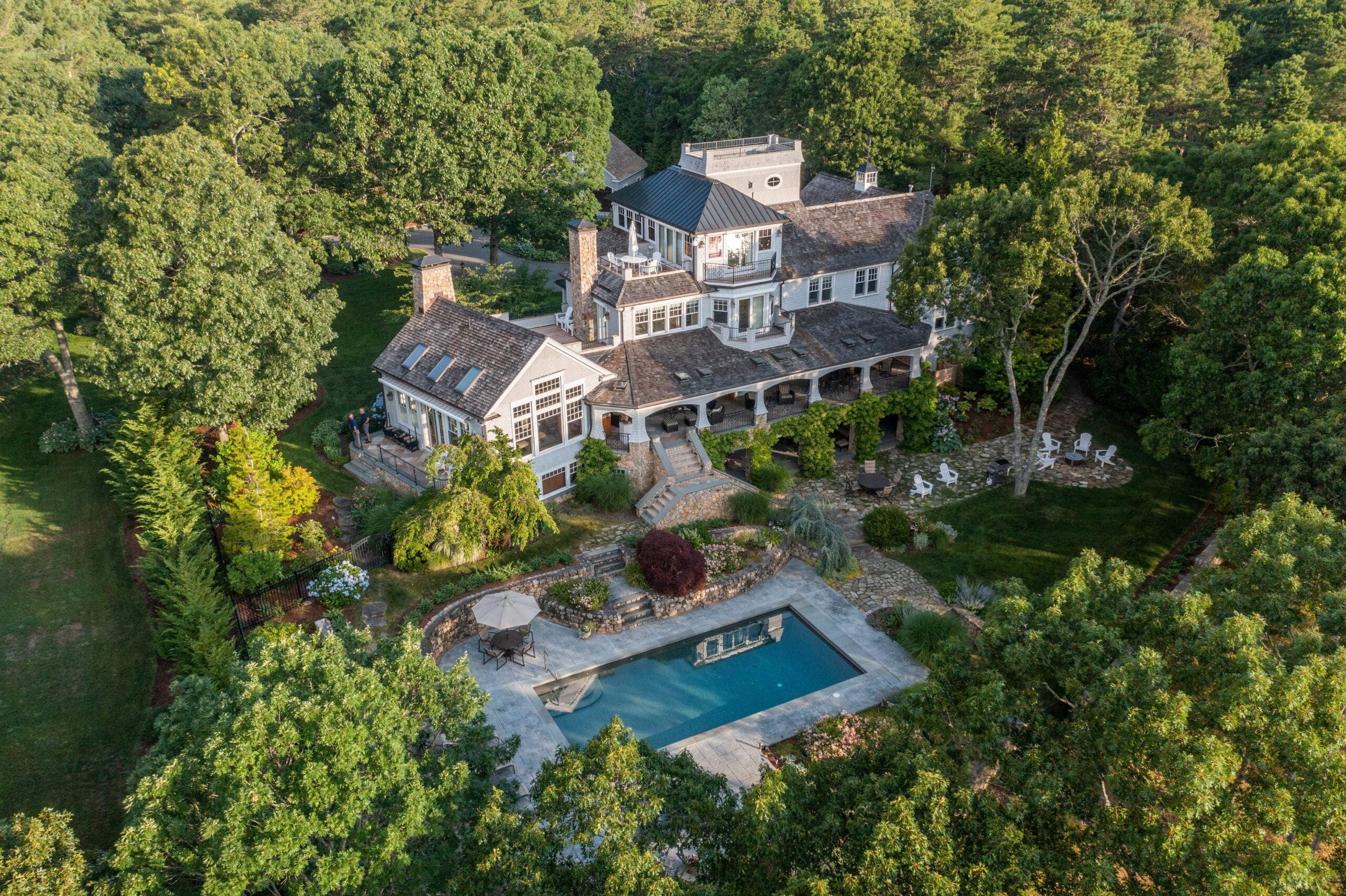 ‘Invisible’ kitchens and cold plunges: What luxury home buyers want in the Boston area插图1 ‘Invisible’ kitchens and cold plunges: What luxury home buyers want in the Boston area插图1