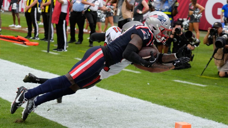 Former Patriot Damien Woody made a bold prediction after New England's win vs. Buccaneers