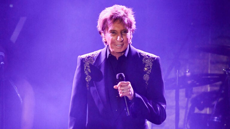 Barry Manilow performs in Beverly Hills, Calif.