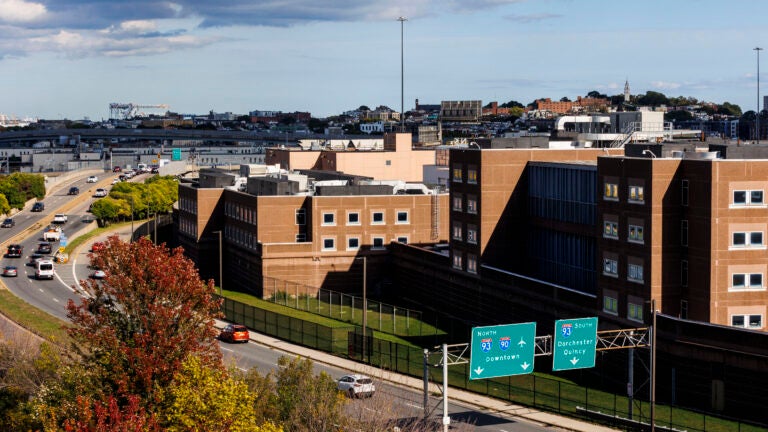 South Bay jail inmate dies after allegedly attacking officers, getting restrained