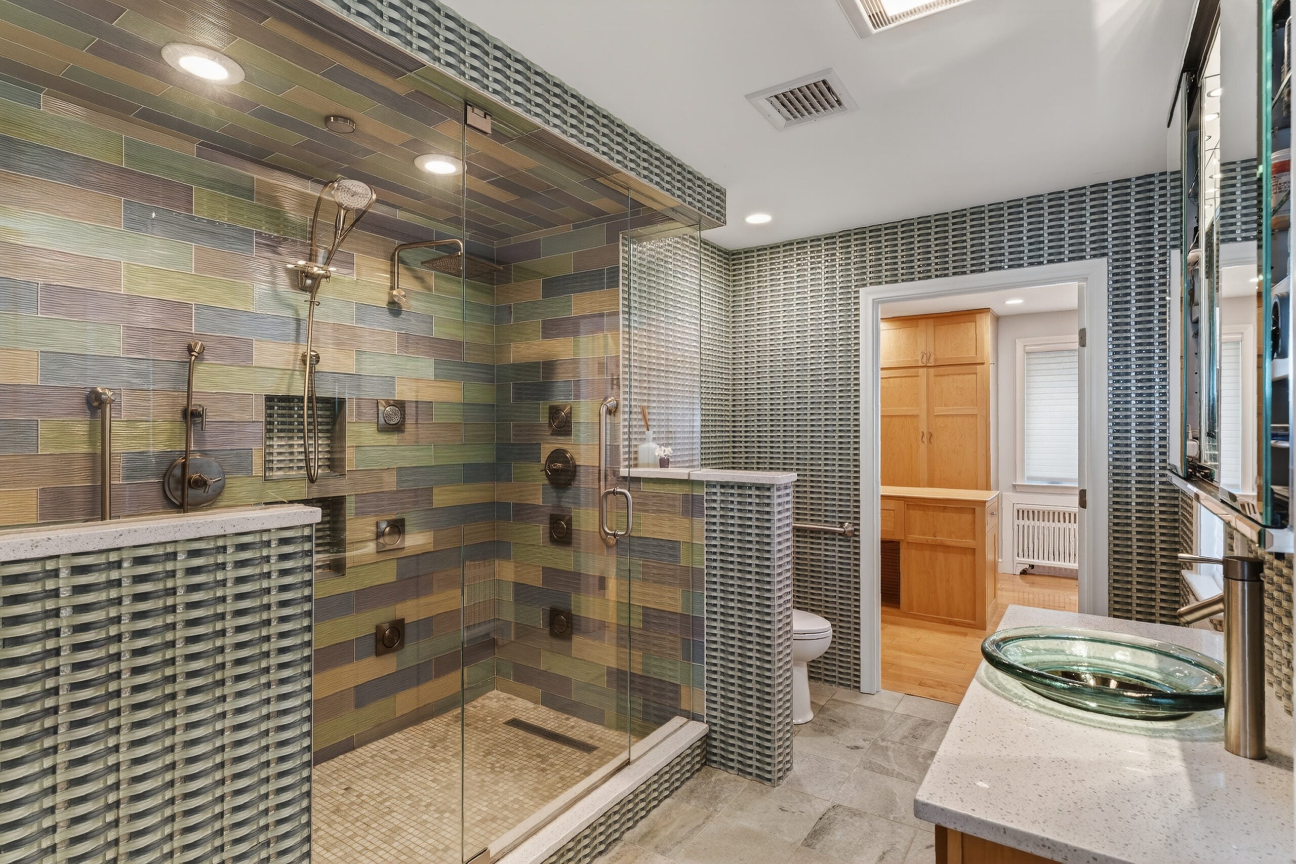 The former waterfront Maine home of Gov. Ken Curtis lists for $4M插图6