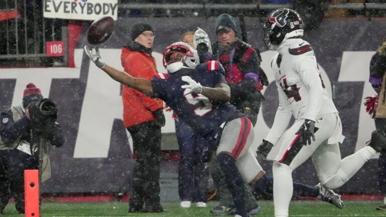 Patriots’ Kayshon Boutte hasn’t ‘really thought about’ if his one-handed catch vs. Texas was his best ever