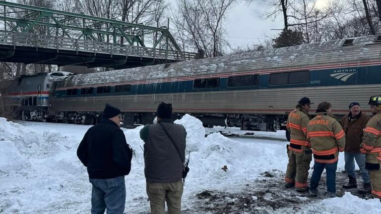 Amtrak train with over 100 passengers derails in Northfield