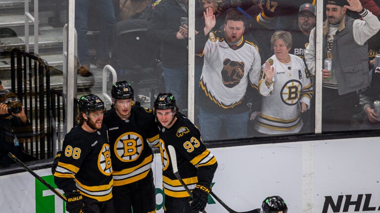 As Fraser Minten breaks out, Bruins' trade-deadline deal with Toronto looks like a steal