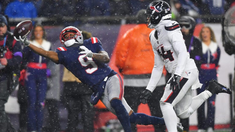 Kayshon Boutte’s highlight-reel catch vs. Texans was déjà vu for Drake Maye