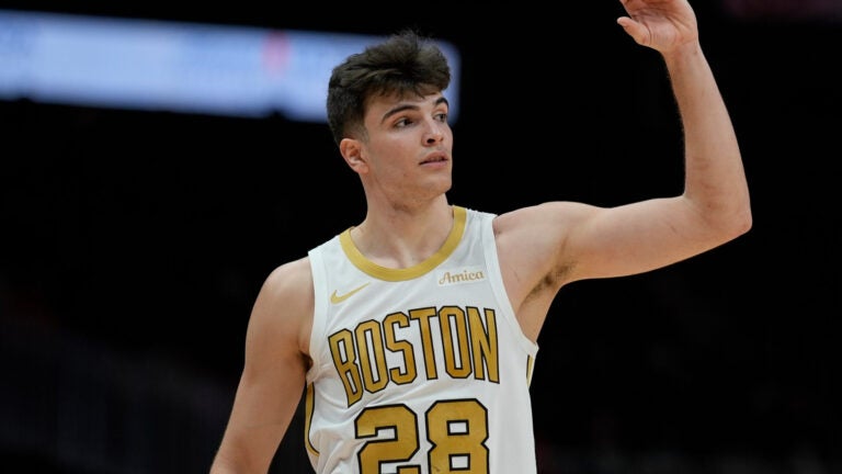 Celtics rookies Hugo Gonzalez and Amari Williams proved they can step up, play big minutes in NBA插图 Celtics rookies Hugo Gonzalez and Amari Williams proved they can step up, play big minutes in NBA插图