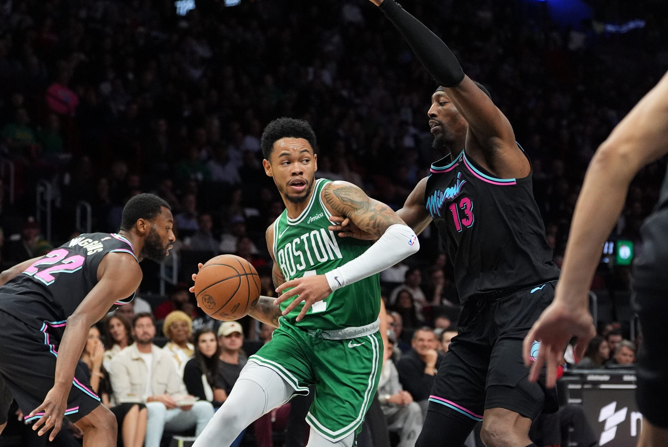 Celtics_Heat_Basketball_73060-
