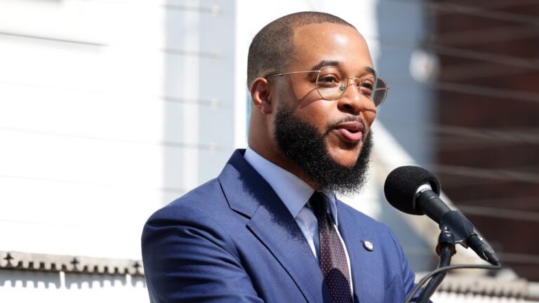 Segun Idowu, prominent economic leader in Wu administration, is stepping down