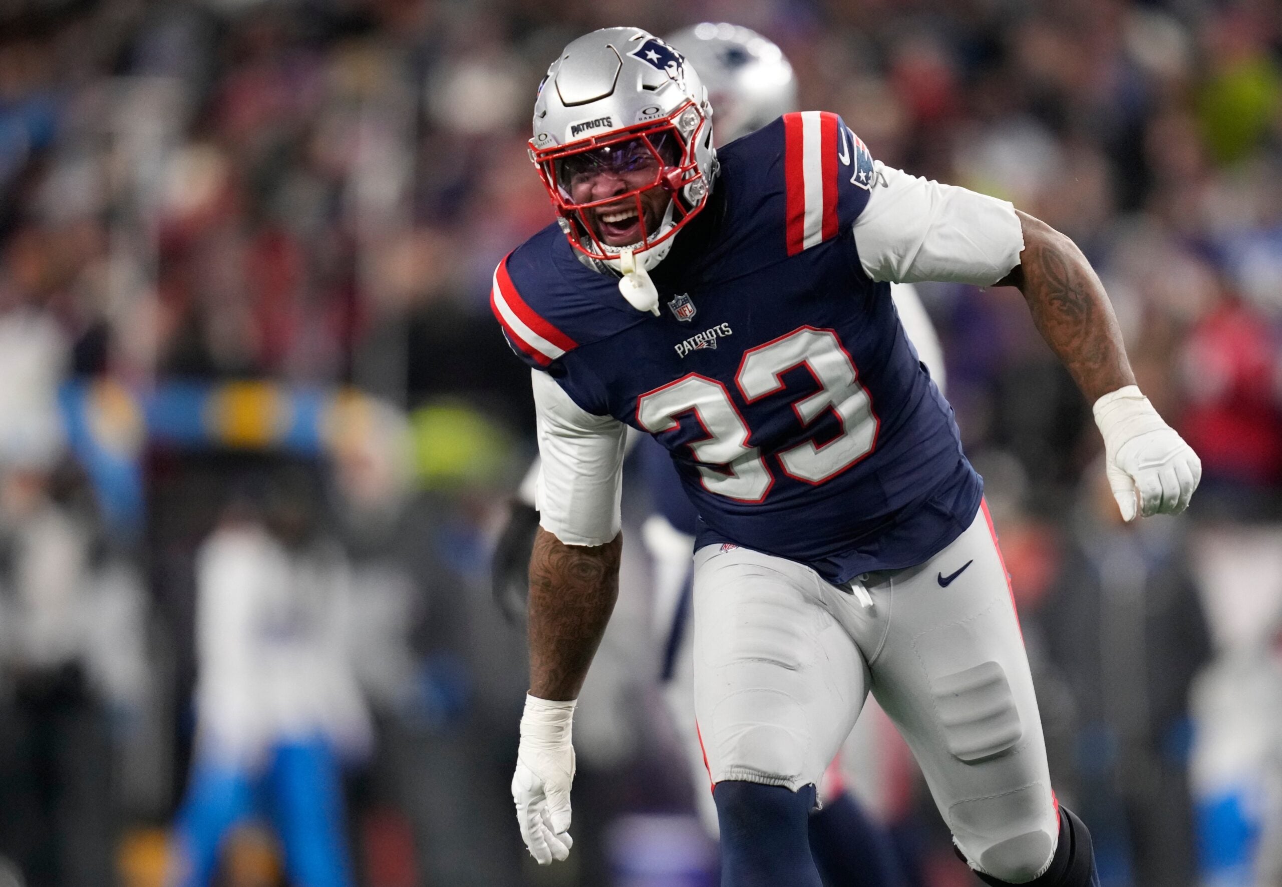 boston.com - Conor Roche - Why Mike Vrabel felt it was an 'easy pick' to name Anfernee Jennings a game captain for AFC title game