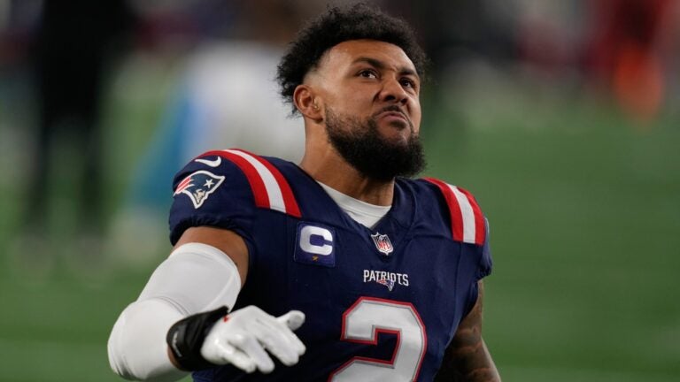 Patriots will be down key defensive starter for AFC Championship; Mack Hollins, Carlton Davis questionable插图