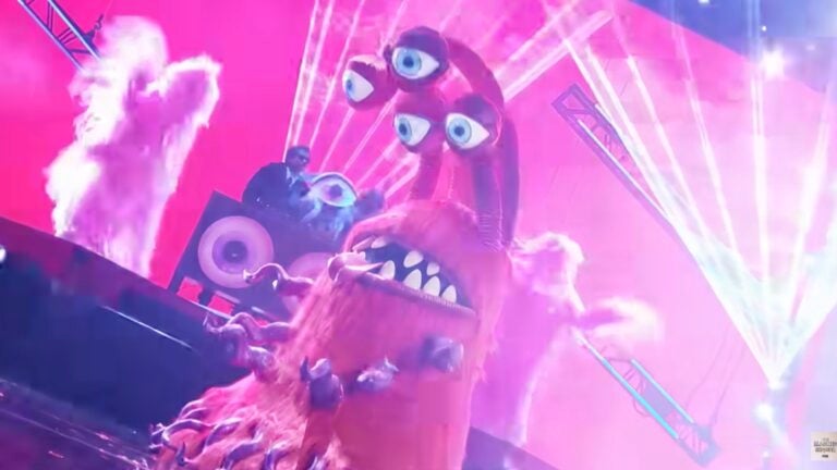 Red Sox legend revealed on ‘Masked Singer’ premiere