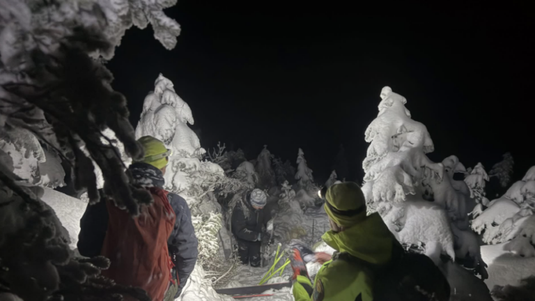 Strong winds cause skiers to go off trail on Mt. Moosilauke