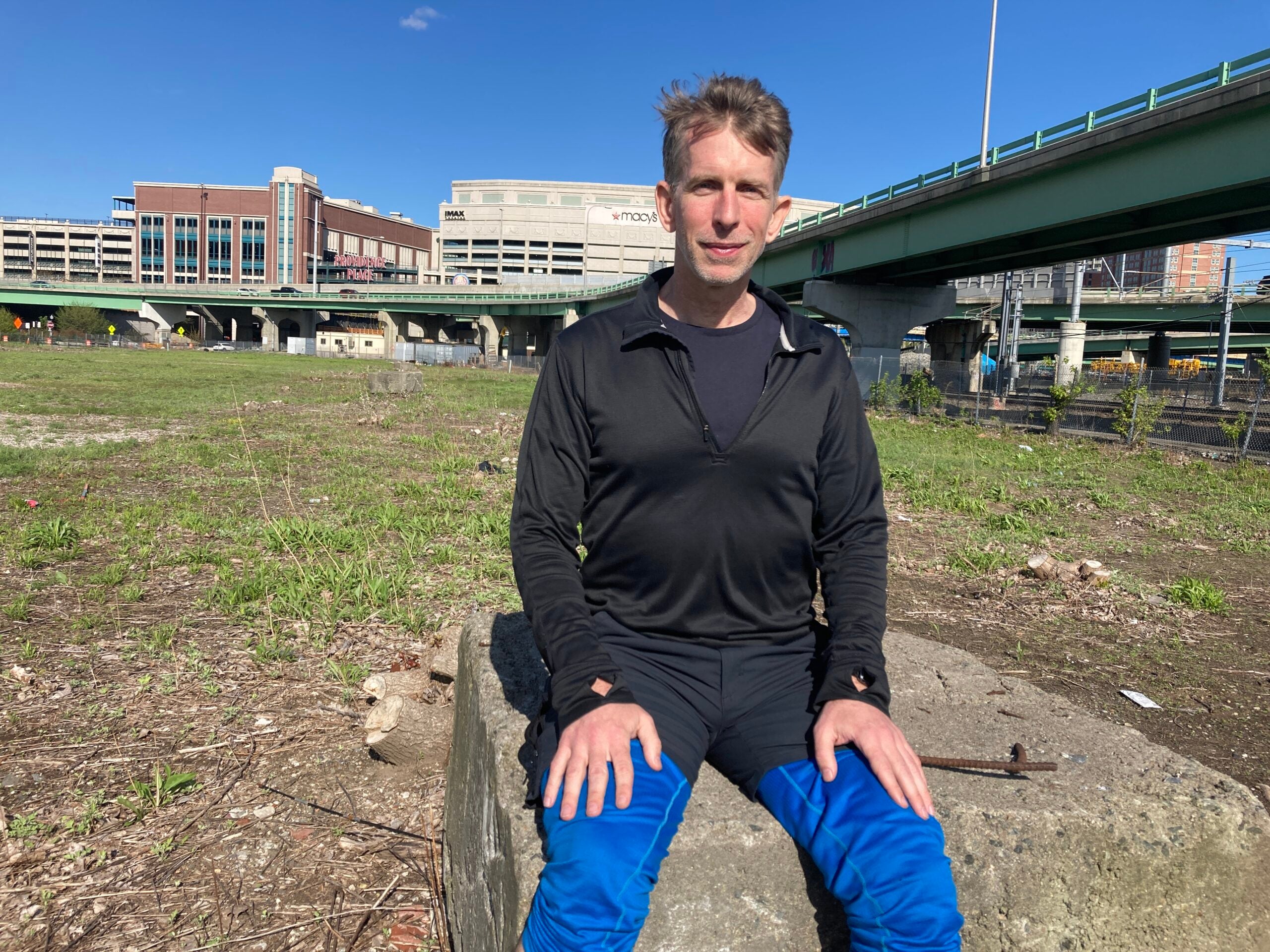 From New England lore to Netflix: ‘Secret Mall Apartment’ is streaming now插图3