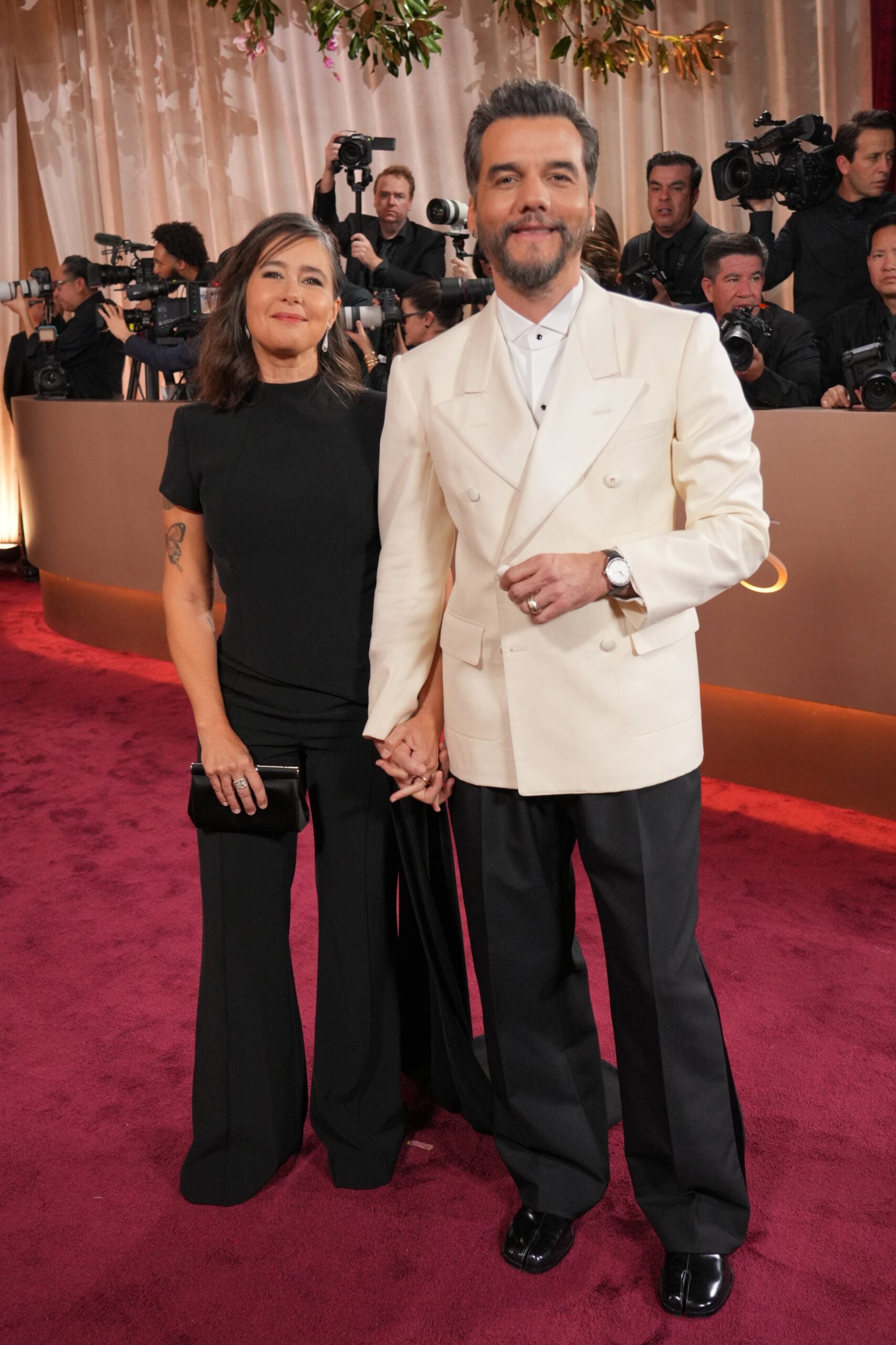 Golden Globes red carpet: See the best fashion from film and television’s biggest stars插图19