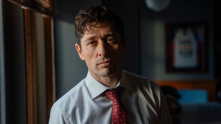 The Minneapolis mayor who cursed out ICE is no stranger to crisis