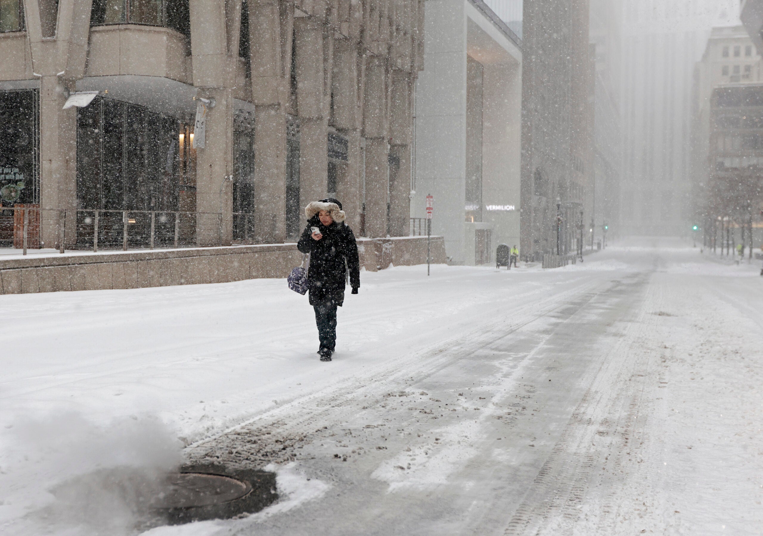 Photos: Scenes from the snowstorm striking Massachusetts