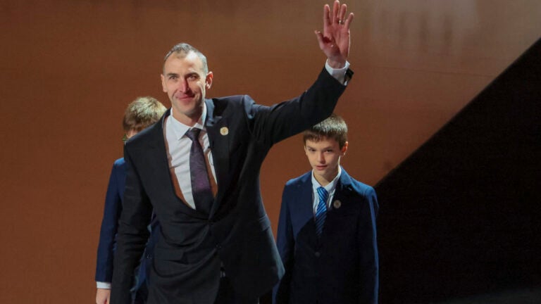 Boston Bruins Zdeno Chara waving to the fans during his jersey retirement ceremony at TD Garden on January 15, 2026.