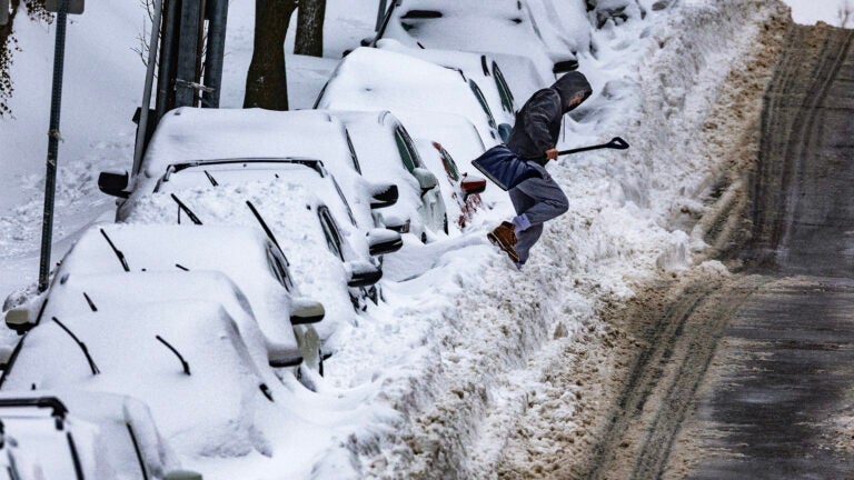 Here's Dave Epstein's Monday morning snowstorm update