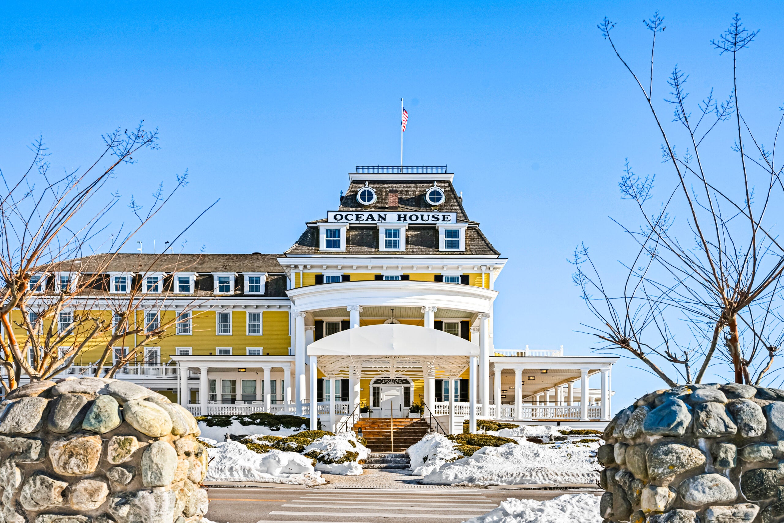 boston.com - Regina Cole - $20M penthouse at Taylor Swift's rumored wedding venue hits market