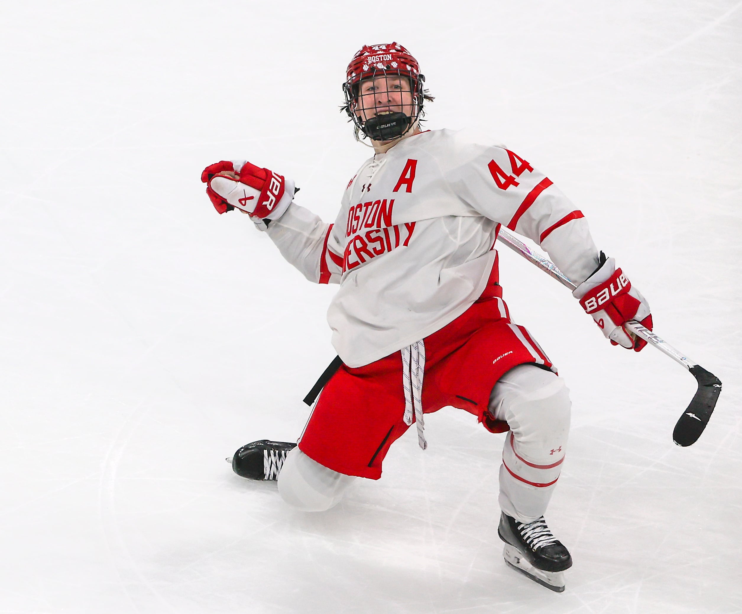 In a tense battle throughout, BU bests Northeastern in a shootout to advance to Beanpot final vs. BC插图1