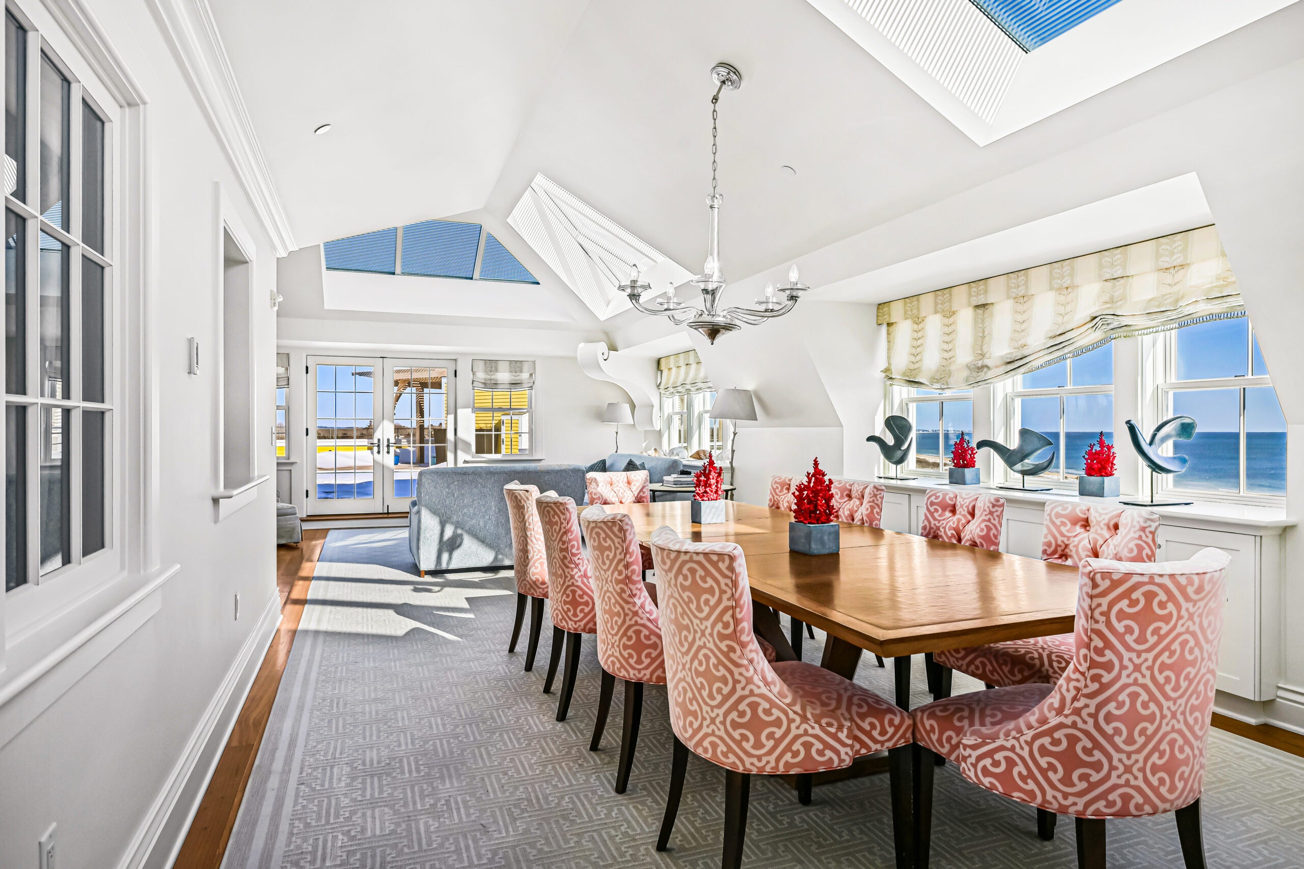 $20M penthouse at Taylor Swift’s rumored wedding venue hits market插图2