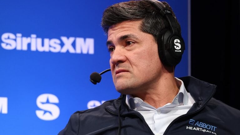 Unlike Tom Brady, Tedy Bruschi has a dog in the Patriots-Seahawks fight插图