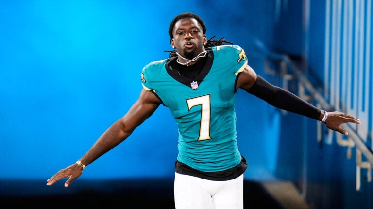 Could Brian Thomas Jr. be a legitimate trade target for Patriots this offseason?插图 Jacksonville Jaguars wide receiver Brian Thomas Jr. (7) enters the field during introductions before an NFL football game against the Kansas City Chiefs, Monday, Oct. 6, 2025, in Jacksonville, Fla.