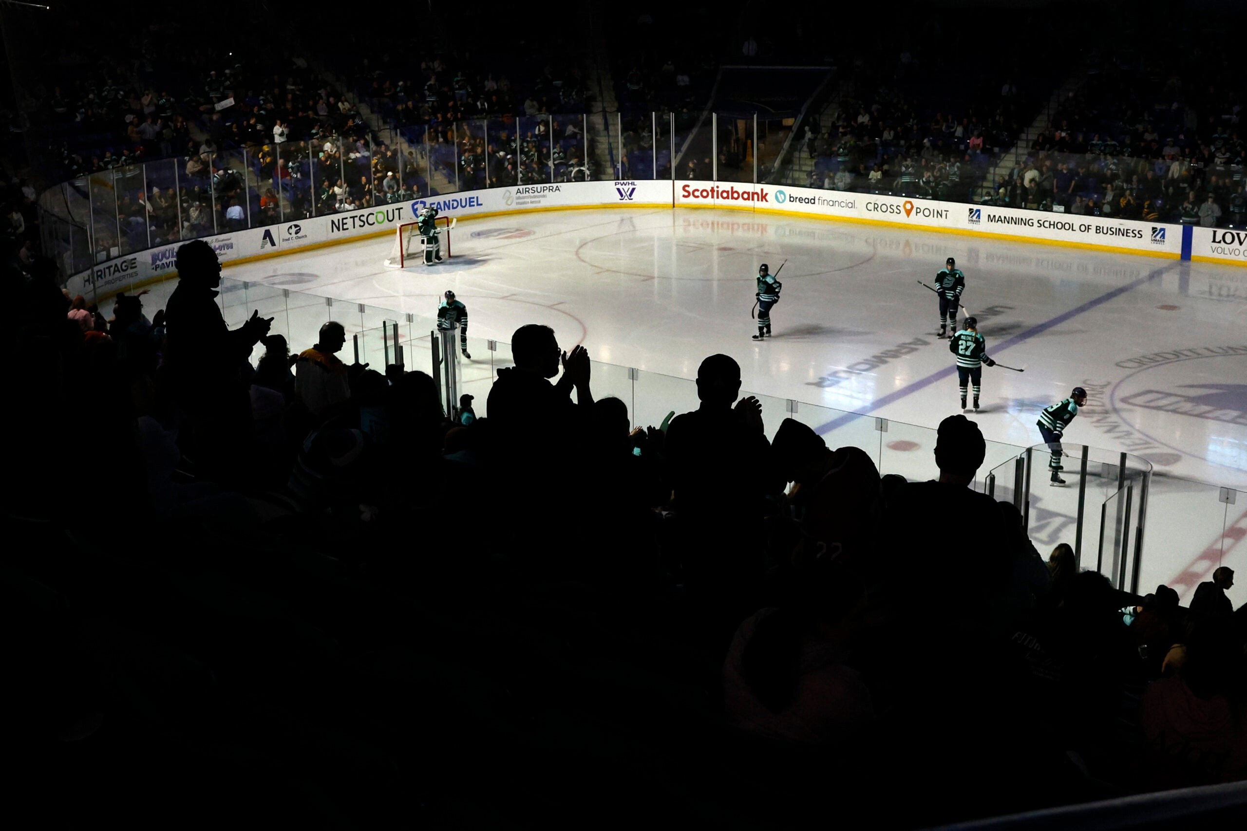 boston.com - Beth Treffeisen - UMass Lowell wants to make the city a destination with a new rink and hotel