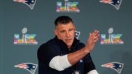 Mike Vrabel reportedly received tips from Bill Belichick ahead of Super Bowl LX